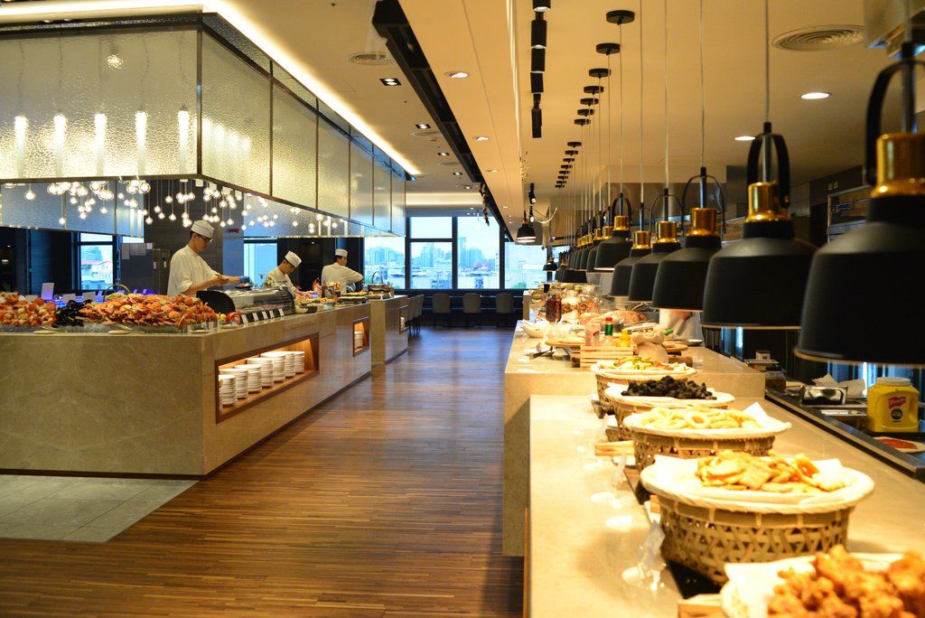 Caesar Metro Taipei Hotel Luaran gambar The buffet at the lounge